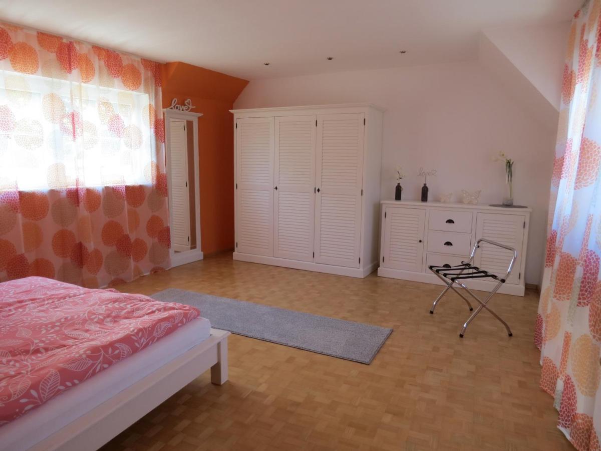 Ferienwohnung Am Gaessle Етенхайм Екстериор снимка